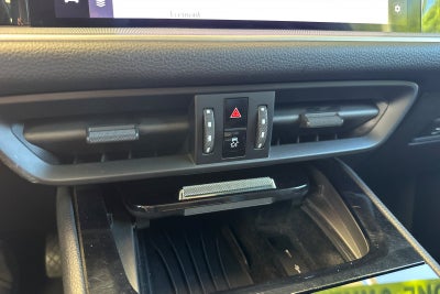 2025 Porsche Cayenne Base