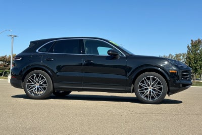 2025 Porsche Cayenne Base