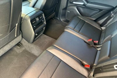 2025 Porsche Cayenne Base