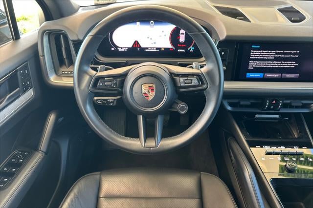 2025 Porsche Cayenne Base