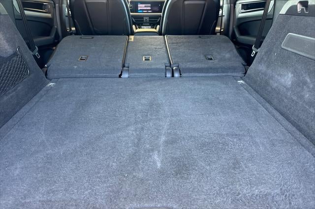 2025 Porsche Cayenne Base