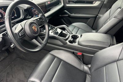 2024 Porsche Cayenne Base