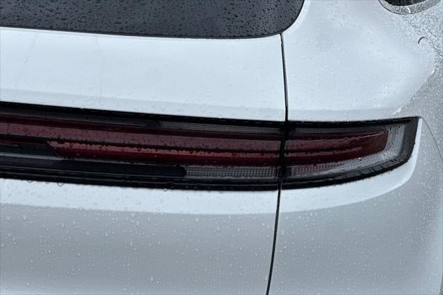 2024 Porsche Cayenne Base