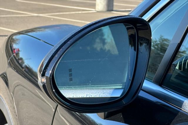 2024 Porsche Cayenne Base