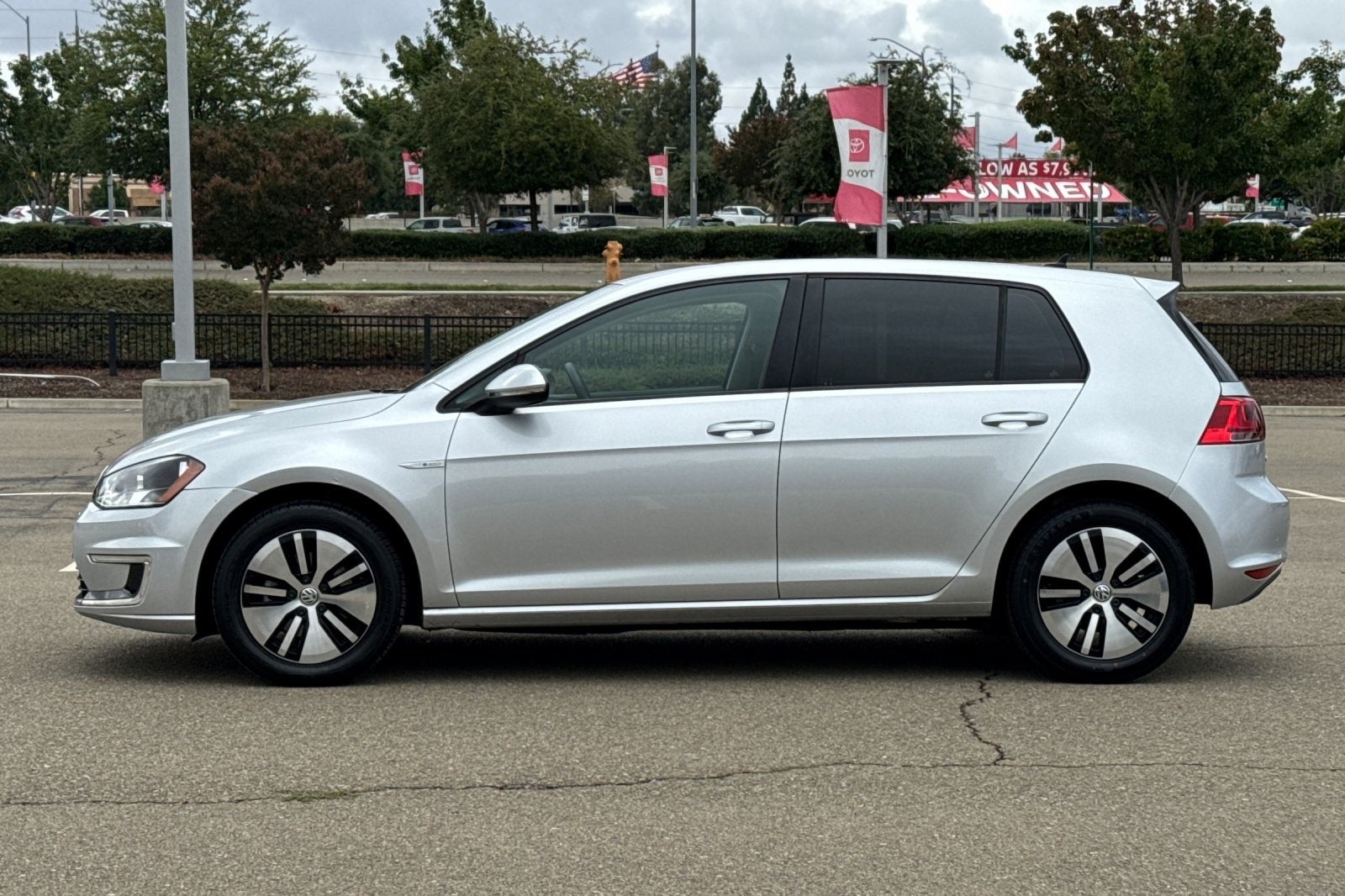 2016 Volkswagen e-Golf SE