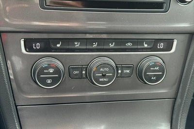 2016 Volkswagen e-Golf SE