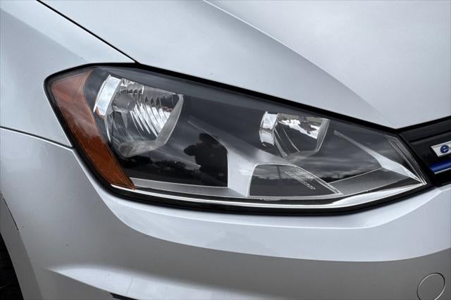 2016 Volkswagen e-Golf SE