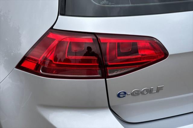 2016 Volkswagen e-Golf SE