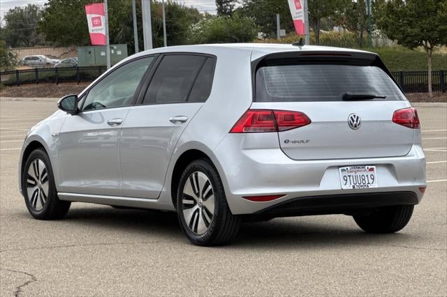 2016 Volkswagen e-Golf SE