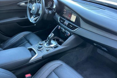 2022 Alfa Romeo Giulia Ti
