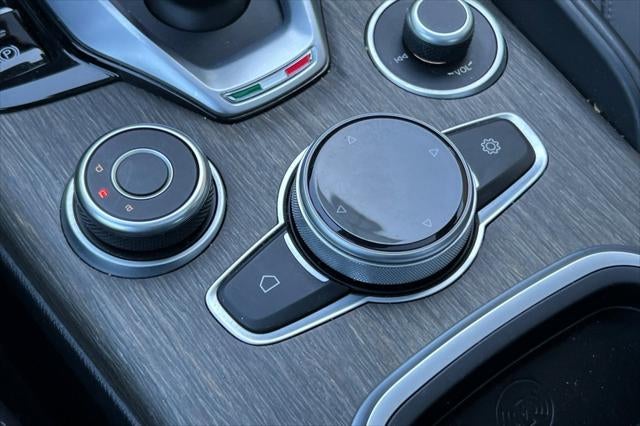 2022 Alfa Romeo Giulia Ti