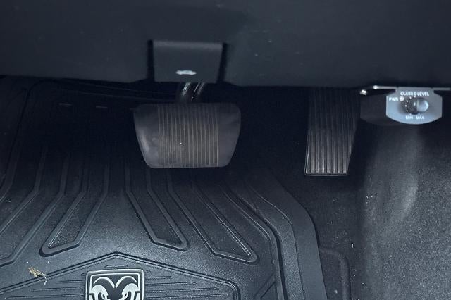 2021 RAM 1500 Big Horn Quad Cab 4x2 6'4" Box