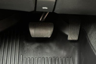 2021 RAM 1500 Laramie Crew Cab 4x4 5'7" Box