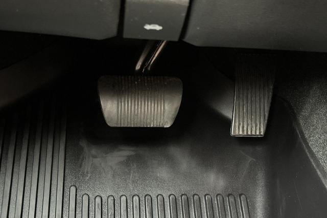 2021 RAM 1500 Laramie Crew Cab 4x4 5'7" Box