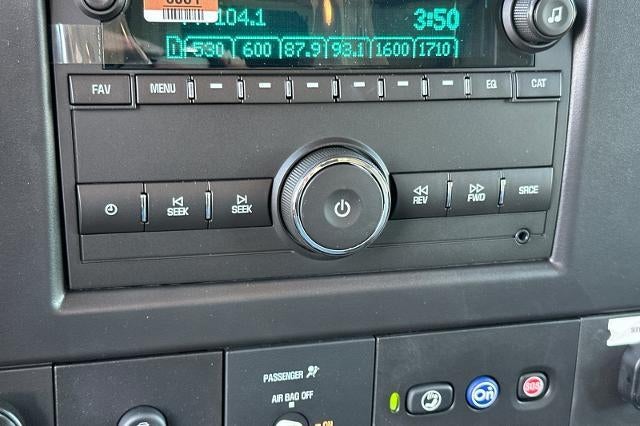 2025 Chevrolet Express Cutaway 3500 Base