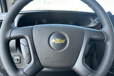 2025 Chevrolet Express Cutaway 3500 Base