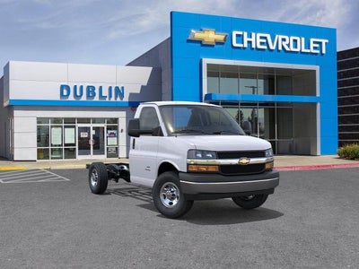 2026 Chevrolet Express Cutaway 3500 Base