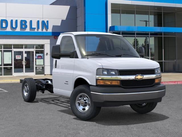 2026 Chevrolet Express Cutaway 3500 Base