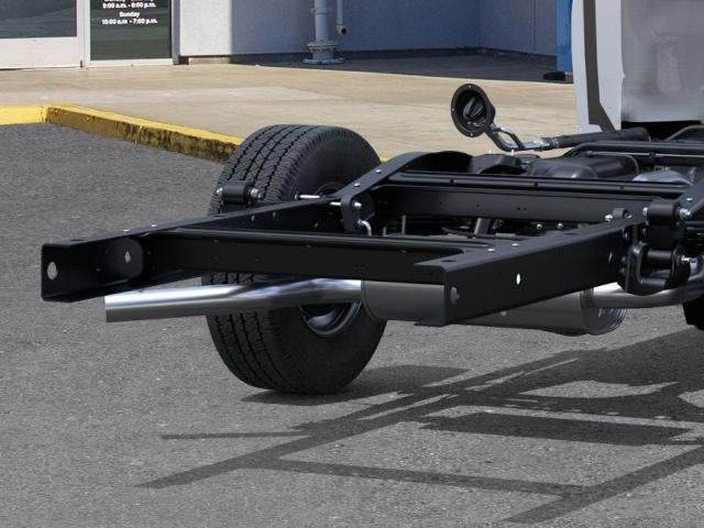 2025 Chevrolet Express Cutaway 3500 Base