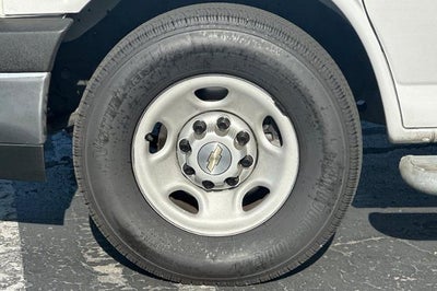 2025 Chevrolet Express Cargo Base