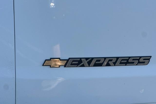 2025 Chevrolet Express Cargo Base