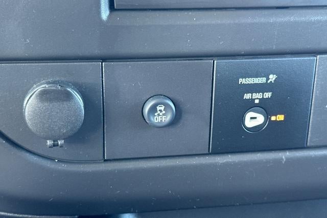 2025 Chevrolet Express Cargo Base