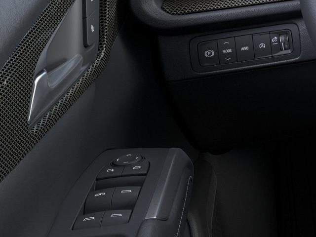 2027 Chevrolet Traverse Z71 - Photo 23