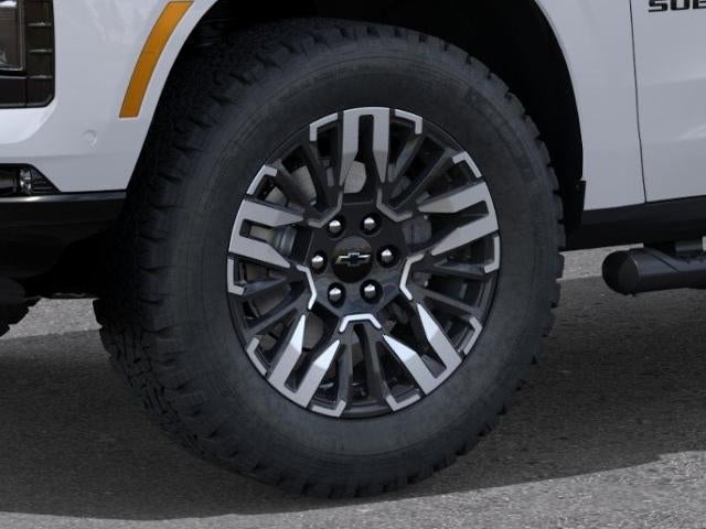 2026 Chevrolet Suburban Z71 - Photo 10