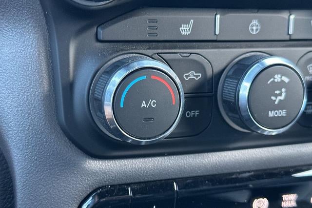 2022 RAM 2500 Big Horn Crew Cab 4x4 6'4" Box