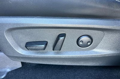 2022 Nissan Pathfinder SL 2WD