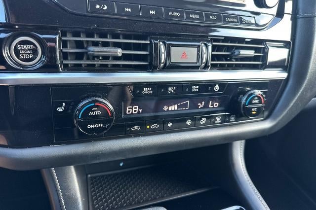 2022 Nissan Pathfinder SL 2WD