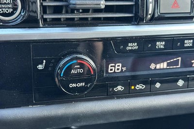 2022 Nissan Pathfinder SL 2WD