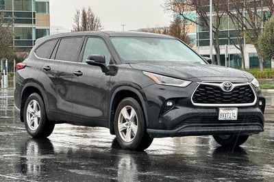 2021 Toyota Highlander LE