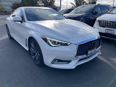 2022 INFINITI Q60 LUXE