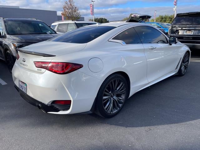2022 INFINITI Q60 LUXE