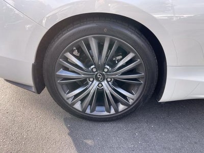 2022 INFINITI Q60 LUXE
