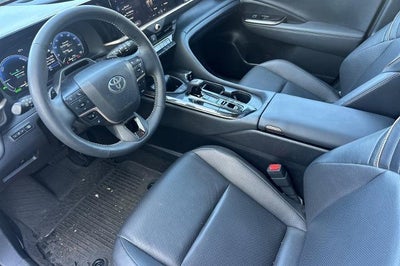 2025 Toyota Crown Signia Limited