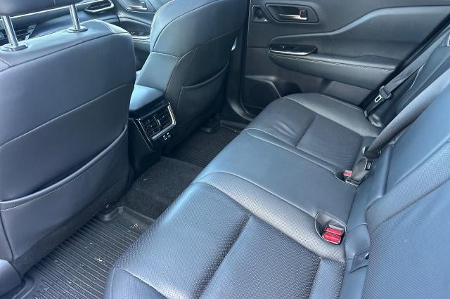 2025 Toyota Crown Signia Limited