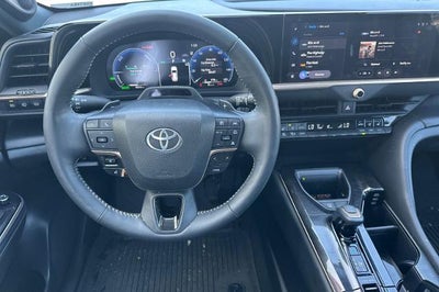 2025 Toyota Crown Signia Limited