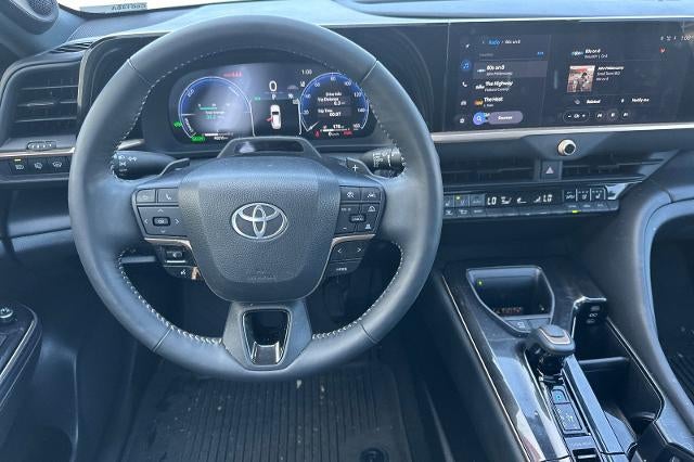 2025 Toyota Crown Signia Limited