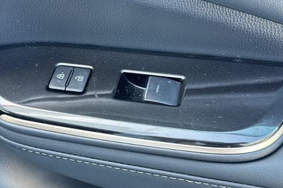 2025 Toyota Crown Signia Limited