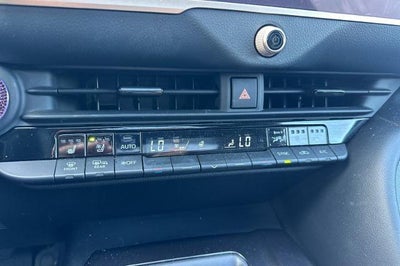 2025 Toyota Crown Signia Limited