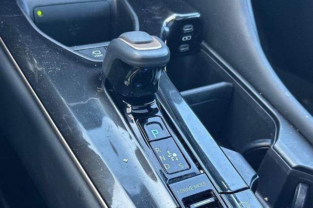 2025 Toyota Crown Signia Limited