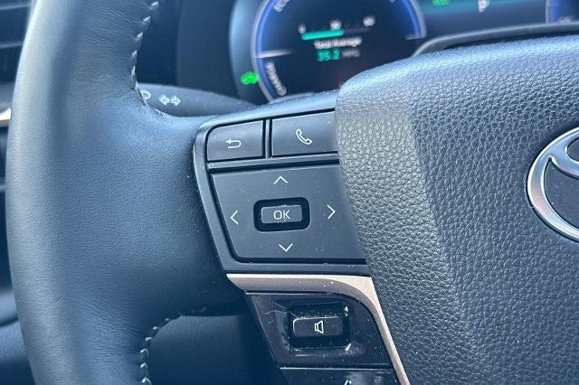 2025 Toyota Crown Signia Limited