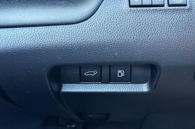 2025 Toyota Crown Signia Limited