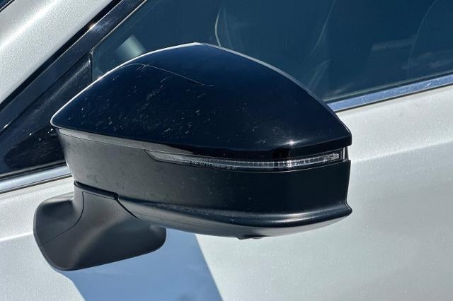 2025 Toyota Crown Signia Limited