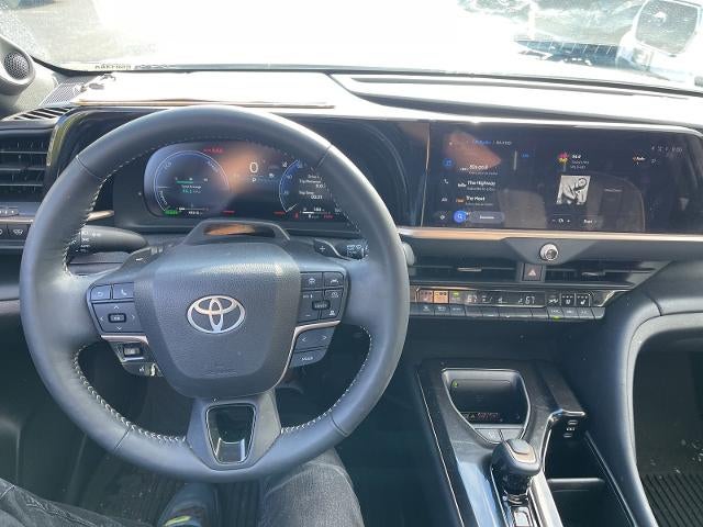 2025 Toyota Crown Signia Limited