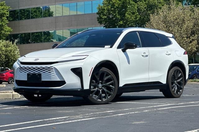 2025 Toyota Crown Signia Limited