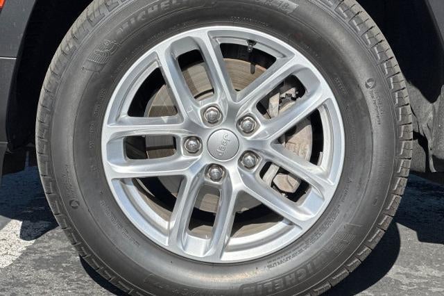 2025 Jeep Grand Cherokee Laredo X 4x2