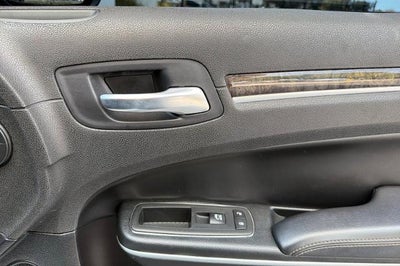 2022 Chrysler 300 Touring L